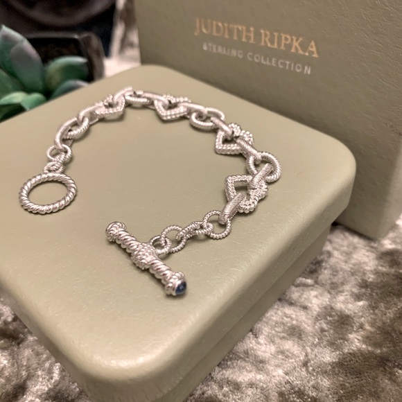 Judith Ripka Jewelry - 🌟 Judith Ripka heart link toggle bracelet⭐️